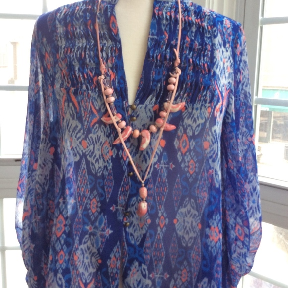 DV by Dolce Vita Tops - DV Dolce Vita Multi-Blue and Coral Pattern Blouse